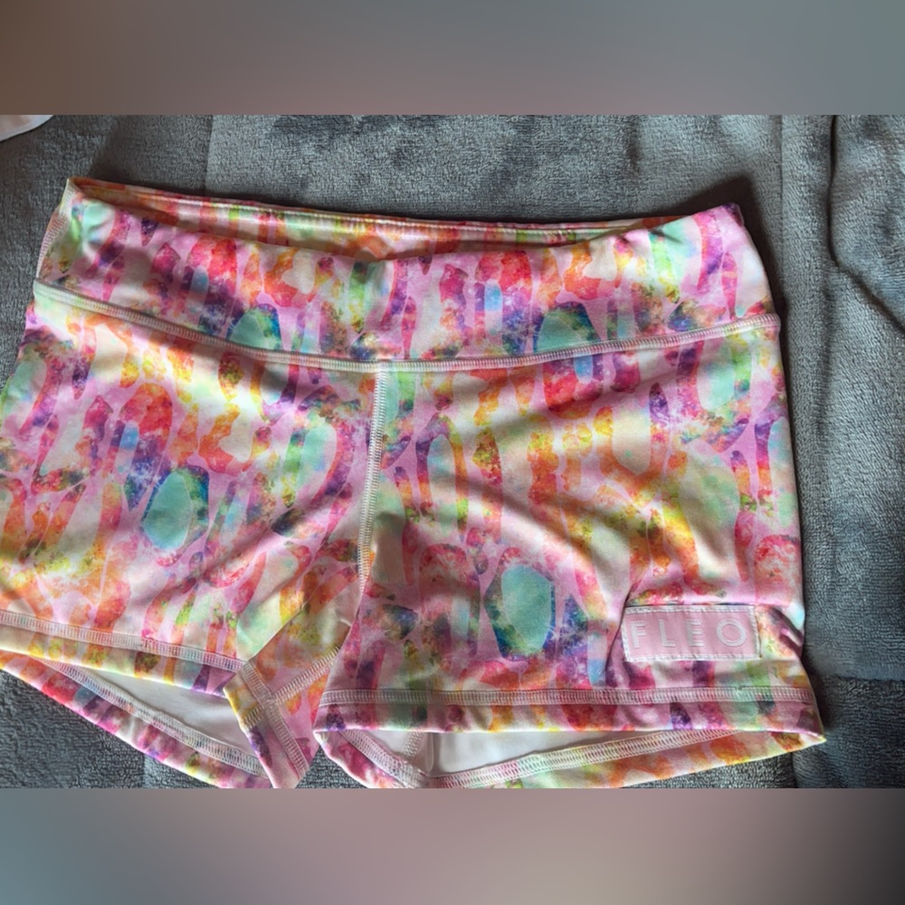 Fleo Easter Egg gym short women’s size medium